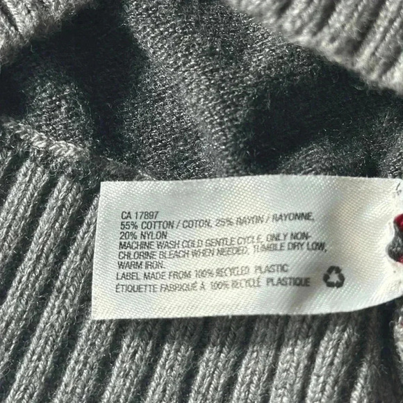 GAP - knit rayon blend vest with argyle pattern.  Size 0-3 months - Picture 3 of 4